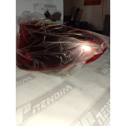 Lanterna Lado Direito Chevrolet Ônix Hatch C-64 Ano 2020 2021 2022 2023 - Novo