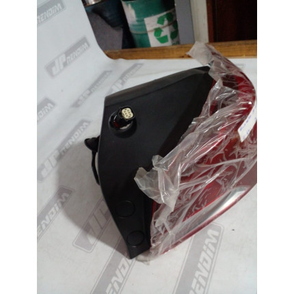 Lanterna Lado Direito Chevrolet Ônix Hatch C-64 Ano 2020 2021 2022 2023 - Novo