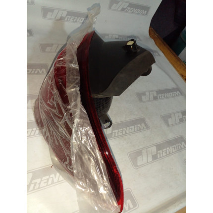 Lanterna Lado Direito Chevrolet Ônix Hatch C-64 Ano 2020 2021 2022 2023 - Novo