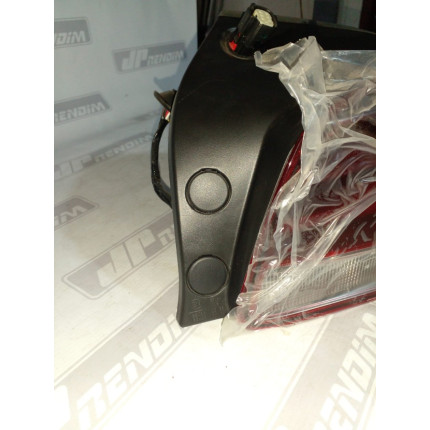 Lanterna Lado Direito Chevrolet Ônix Hatch C-64 Ano 2020 2021 2022 2023 - Novo
