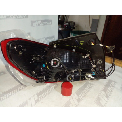 Lanterna Lado Direito Chevrolet Ônix Hatch C-64 Ano 2020 2021 2022 2023 - Novo