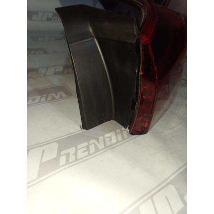 Lanterna Lado Direito Chevrolet Ônix Sedan LS C-69 Ano 2020 2021 2022 - Usado