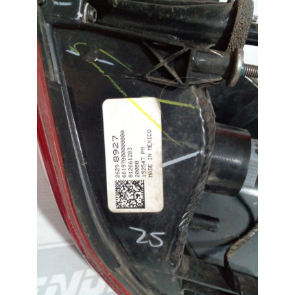 Lanterna Lado Esquerdo Chevrolet Ônix Plus C-70 Ano 2020 - Usado