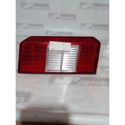 Lanterna Lado Direito Fiat Strada Aplique Tampa Traseira Fi-01 Ano 2008 2009 2010 2011 2012 2012 - Usado