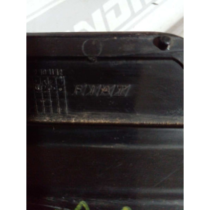 Lanterna Lado Direito Fiat Strada Aplique Tampa Traseira Fi-01 Ano 2008 2009 2010 2011 2012 2012 - Usado