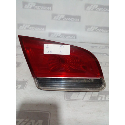 Lanterna Lado Esquerdo Fiat Siena Porta Malas Fi-04 Ano 2008 2009 2010 2011 2012 - Usado