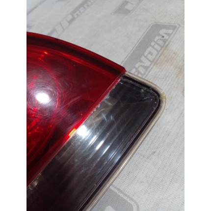 Lanterna Lado Esquerdo Fiat Palio Weekend Tampa Traseira Fi-07 Ano 2012 2013 2014 2015 2016 2017 2018 - Usado