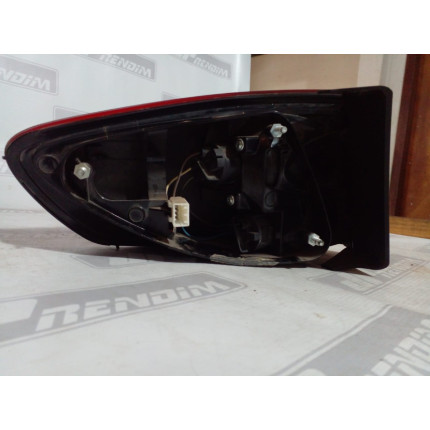 Lanterna Lado Direito Fiat Siena-Palio Fi-11 Ano 2008 2009 2010 2011 2012 2013 2014 2015 - Usado