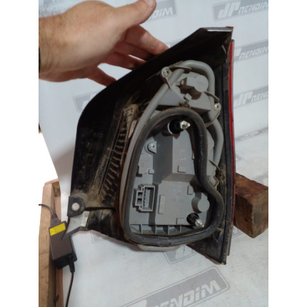 Lanterna Lado Esquerdo Fiat Palio Fumê Fi-14 Ano 2006 2007 2008 2009 2010 2011 a 2017 - Usado