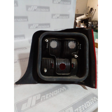 Lanterna Lado Esquerdo Fiat Uno Fumê Fi-15 Ano 2004 2005 2006 2007 2008 2009 2010 a 2013 - Usado