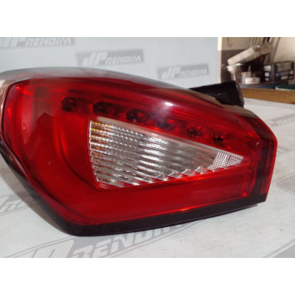 Lanterna Lado Esquerdo Fiat Cronos com Led Fi-16 Ano 2018 2019 2020 2021 2022 - Usado