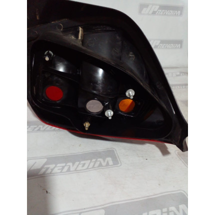 Lanterna Lado Esquerdo Fiat Palio Fi-20 Ano 2001 2002 2003 2004 - Usado