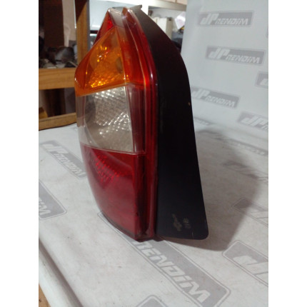 Lanterna Lado Esquerdo Fiat Palio Fi-20 Ano 2001 2002 2003 2004 - Usado