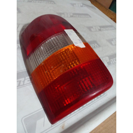Lanterna Lado Esquerdo Ford Courier Fo-26 Ano 1996 1997 1998 1999 2000 2001 2002 a 2013 - Usado