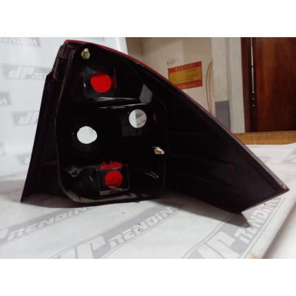Lanterna lado Esquerdo Ford Fiesta Sedan Fo-27 Ano 2005 2006 2007 2008 2009 2010 - Usado