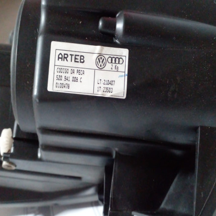 Farol Direito VW Fox Vw-46 Ano 2015 2016 2017 2018 2019 2020 2021 - Usado