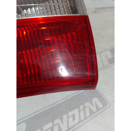 Lanterna Lado Direito Hyundai HB20 Tampa Traseira Hy-04 Ano 2012 2013 2014 2015 - Usado