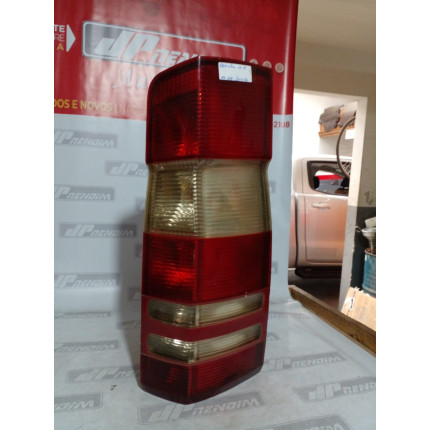 Lanterna Lado Direito Mercedes Benz Sprinter Me-04 Ano 2013 2014 2015 2016 2017 2018 2019 - Usado