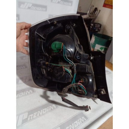 Lanterna Lado Direito Nissan Sentra N-05 Ano 2007 2008 2009 2010 2011 2012 2013 - Usado
