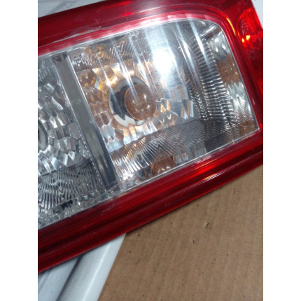 Lanterna Lado Esquerdo Nissan Frontier N-06 Ano 2008 2009 2010 2011 2012 2013 2014 2015 - Usado