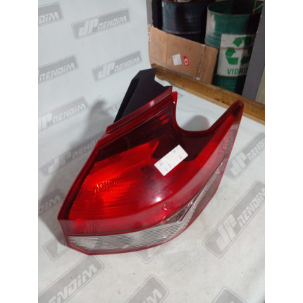Lanterna Lado Direito Nissan Kicks N-07 Ano 2017 2018 2019 2020 - Usado