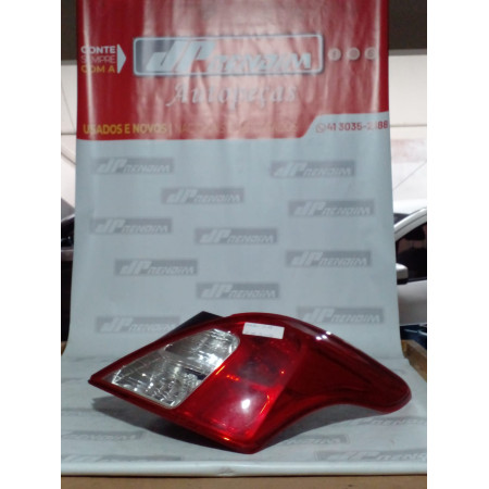 Lanterna Lado Direito Nissan Versa N-08 Ano 2011 2012 2013 2014 2015 2016 2017 2018 2019 - Usado