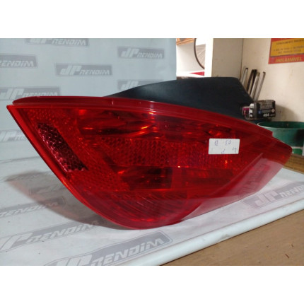 Lanterna Lado Direito Peugeot 308 Hatchback P-03 Ano 2011 2012 2013 2014 2015 2016 - Usado