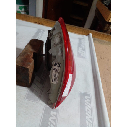 Lanterna Lado Esquerdo Peugeot 2008 Porta Malas P-08 Ano 2015 2016 2017 2018 - Usado