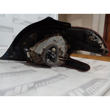 Lanterna Lado Esquerdo Peugeot 208 Fumê P-10 Ano 2013 2014 2015 2016 2017 2018 2019 - Usado