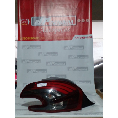 Lanterna Lado Esquerdo Peugeot 208 Fumê P-10 Ano 2013 2014 2015 2016 2017 2018 2019 - Usado