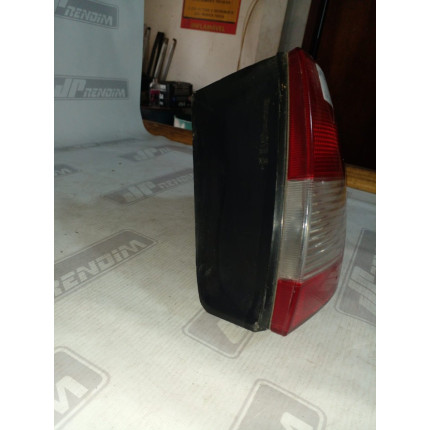 Lanterna Lado Direito Renault Megane Re-03 Ano 1999 2000 2001 2002 - Usado