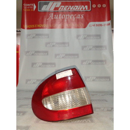 Lanterna Lado Esquerdo Renault Megane Re-04 Ano 1999 2000 2001 2002 - Usado
