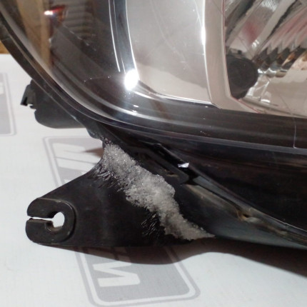 Farol Direito VW Gol-Saveiro-Voyage Máscara Negra Vw-50 Ano 2017 2018 2019 2020 2021 2022 - Usado