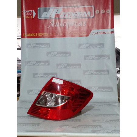 Lanterna Lado Direito Renault Symbol Re-11 Ano 2008 2009 2010 2011 2012 2013 - Usado