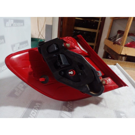 Lanterna Lado Direito Renault Symbol Re-11 Ano 2008 2009 2010 2011 2012 2013 - Usado