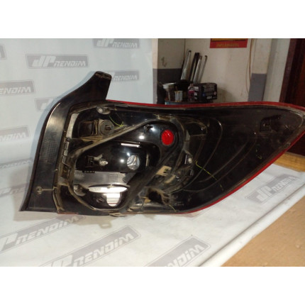 Lanterna Lado Esquerdo Renault Logan Re-15 Ano 2014 2015 2016 - Usado