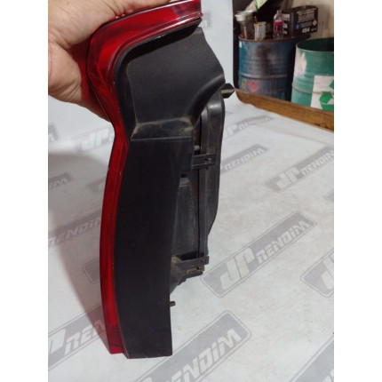 Lanterna Lado Esquerdo Renault Logan Re-18 Ano 2010 2011 2012 2013 - Usado