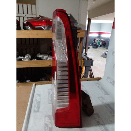 Lanterna Lado Direito Renault Master Re-28 Ano 2012 2013 2014 2015 2016 2017 a 2022 - Usado
