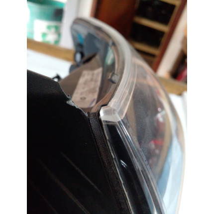 Lanterna Lado Direito Renault Sandero Stepway Re-31 Ano 2020 2021 2022 2023 - Usado
