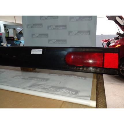 Lanterna Renault R19 Porta Malas Re-33 Ano 1993 1994 1995 1996 1997 1998 - Usado