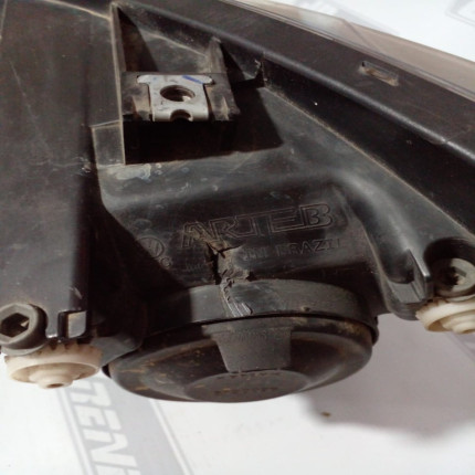 Farol Direito VW Fox Vw-52 Ano 2015 2016 2017 2018 2019 2020 2021 2022 - Usado