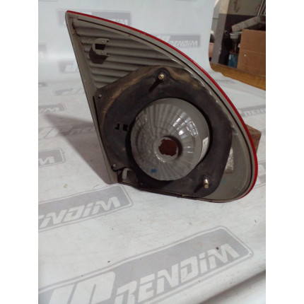 Lanterna Lado Direito Toyota Corolla Porta Malas T-04 Ano 2002 2003 2004 2005 2006 2007 2008 - Usado