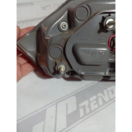 Lanterna Lado Esquerdo Toyota Corolla Porta Malas T-05 Ano 2015 2016 2017 - Usado