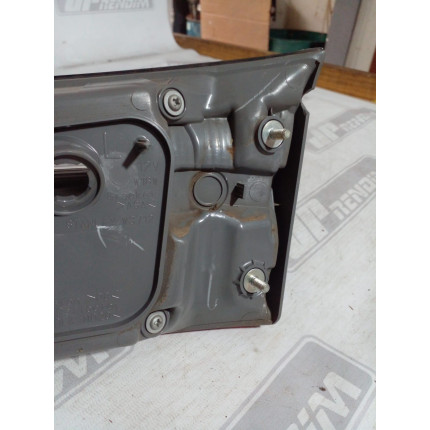 Lanterna Lado Esquerdo Toyota Corolla Porta Malas T-05 Ano 2015 2016 2017 - Usado