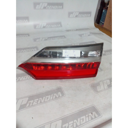 Lanterna Lado Direito Toyota Corolla Porta Malas T-06 Ano 2015 2016 2017 - Usado