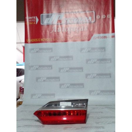 Lanterna Lado Direito Toyota Corolla Porta Malas T-06 Ano 2015 2016 2017 - Usado