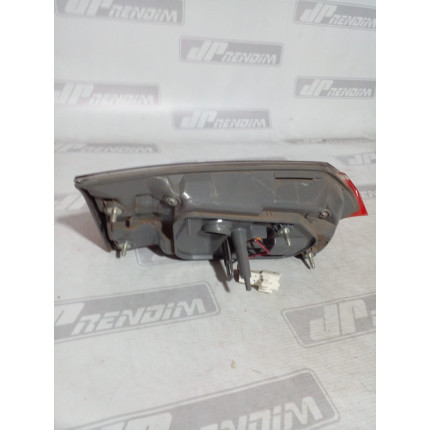 Lanterna Lado Direito Toyota Corolla Porta Malas T-06 Ano 2015 2016 2017 - Usado