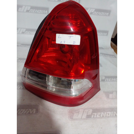 Lanterna Lado Direito Toyota Etios Sedan T-09 Ano 2013 2014 2015 2016 2017 2018 - Usado