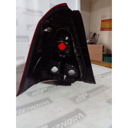 Lanterna Lado Direito Toyota Etios Sedan T-10 Ano 2013 2014 2015 2016 2017 2018 - Usado