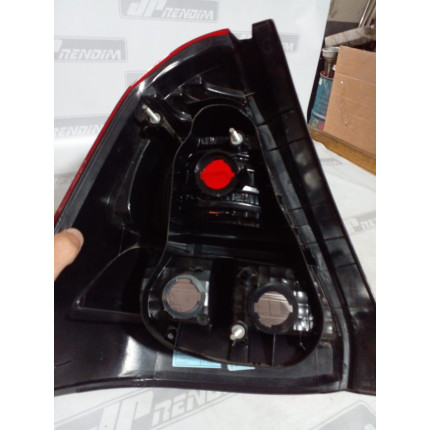 Lanterna Lado Direito Toyota Etios Sedan T-10 Ano 2013 2014 2015 2016 2017 2018 - Usado